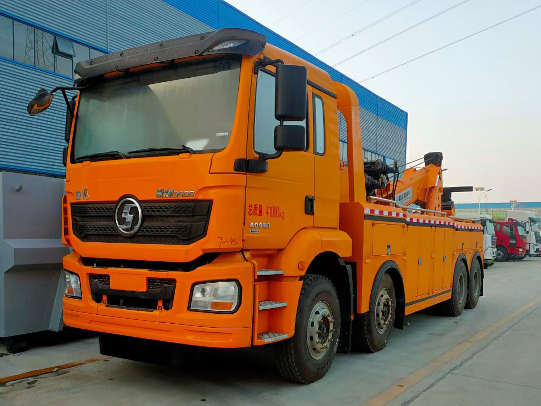 新M3000 8x4標(biāo)準(zhǔn)駕駛室